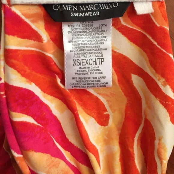 Beautiful Summer Hawaiian Style Swim Bra - Picture 3 of 4